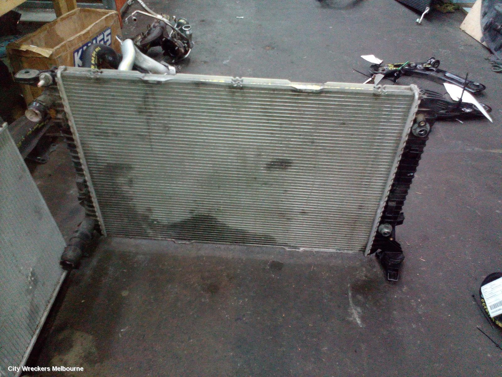 AUDI Q5 RADIATOR, AUTO, 2.0, PETROL, 8R, CDNC CODE, 03/2009 - 10/2012 - Image 2