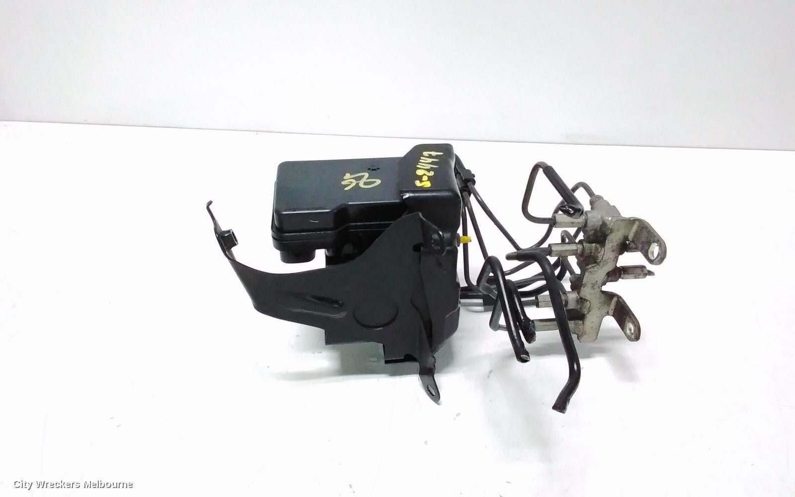 TOYOTA HIACE ABS PUMP/MODULATOR, TRH/KDH, SLWB, 03/2005 - 04/2019 - Image 1