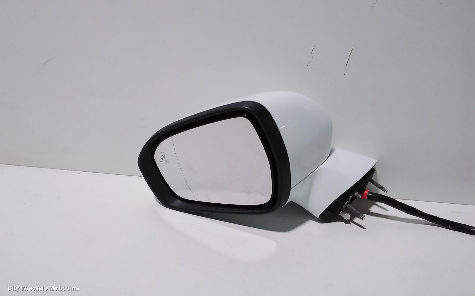 FORD MONDEO LEFT DOOR MIRROR, MD, TITANIUM, POWER FOLDING, W/ BLIND SPOT TYPE, 09/2014 - 06/2020 - Image 1