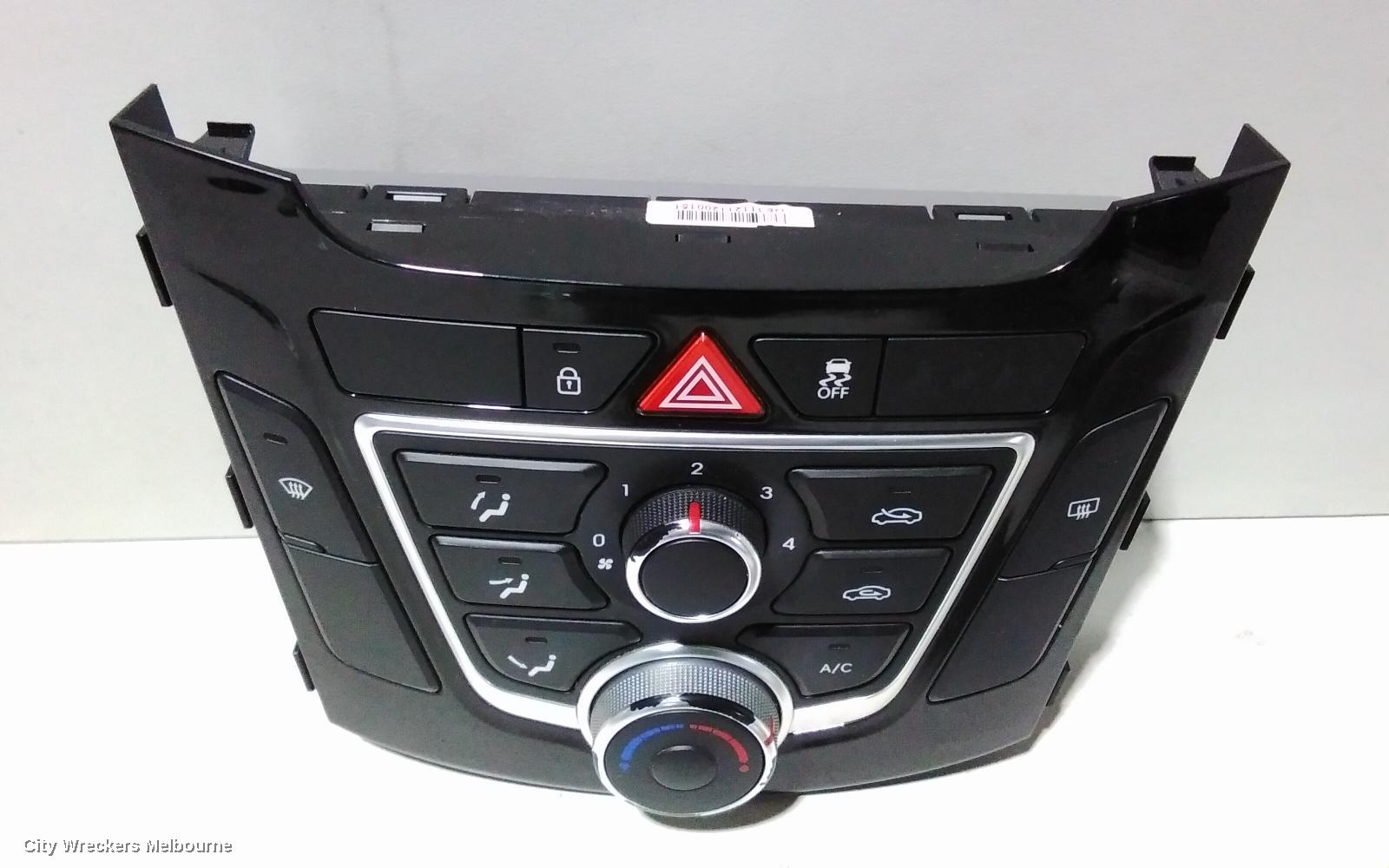 HYUNDAI I30 HEATER/AC CONTROLS, GD, NON CLIMATE CONTROL TYPE, 03/2012 ONWARDS - Image 2