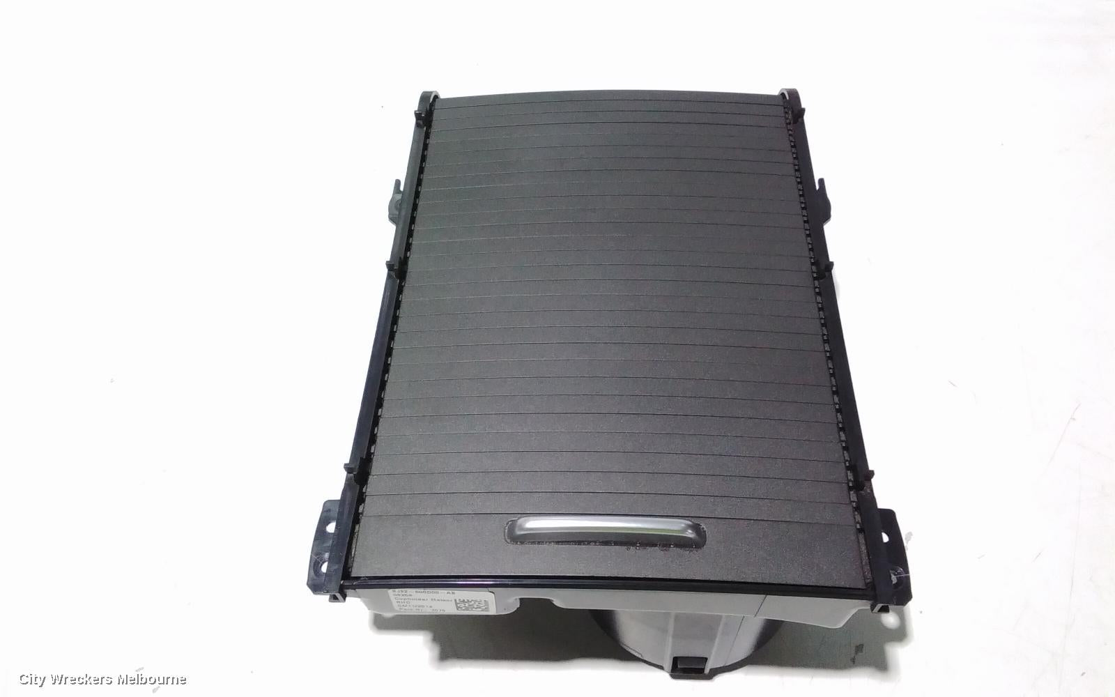 LAND ROVER RANGEROVER EVOQUE, L538, 11/2011 - 01/2019, CUP HOLDER: 103825 - Image 2