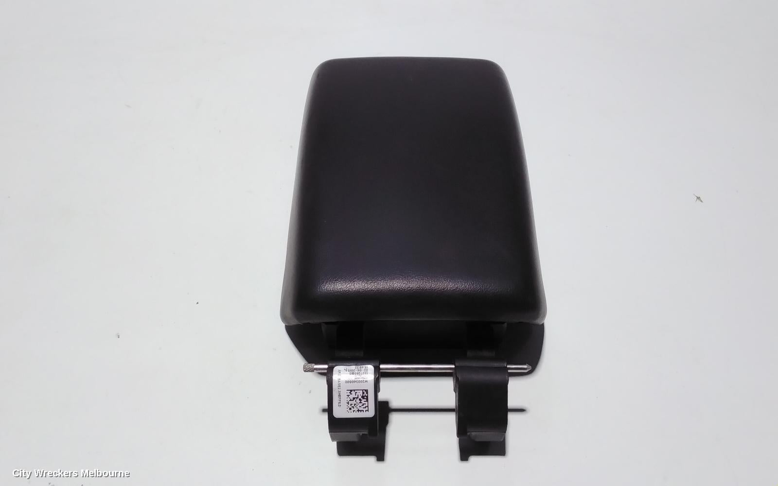 HOLDEN ASTRA CONSOLE, PJ, GTC, 12/2014 - 01/2017 - Image 1