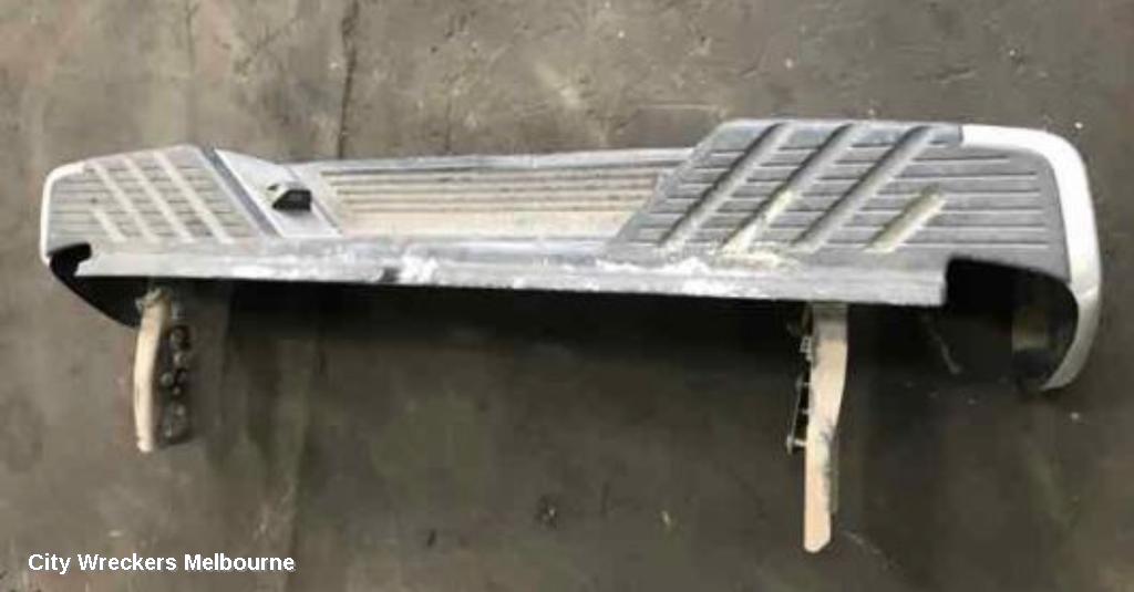 NISSAN NAVARA REAR BUMPER, D40 (VIN MNT), CHROME FACIA ONLY, 09/2005 - 08/2015 - Image 3