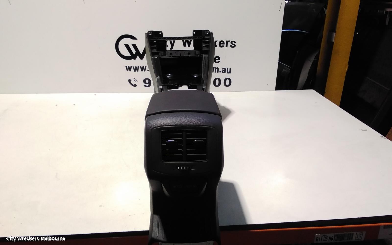 VOLKSWAGEN T-ROC CONSOLE, A1, AUTO T/M TYPE, W/ GREY ACCENT TYPE, 03/2020 ONWARDS - Image 3