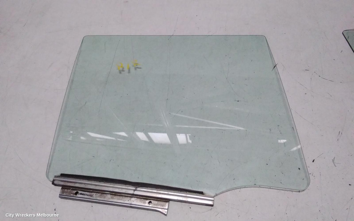 SUZUKI SWIFT RIGHT REAR DOOR WINDOW, FZ, 08/2010 - 03/2017 - Image 1