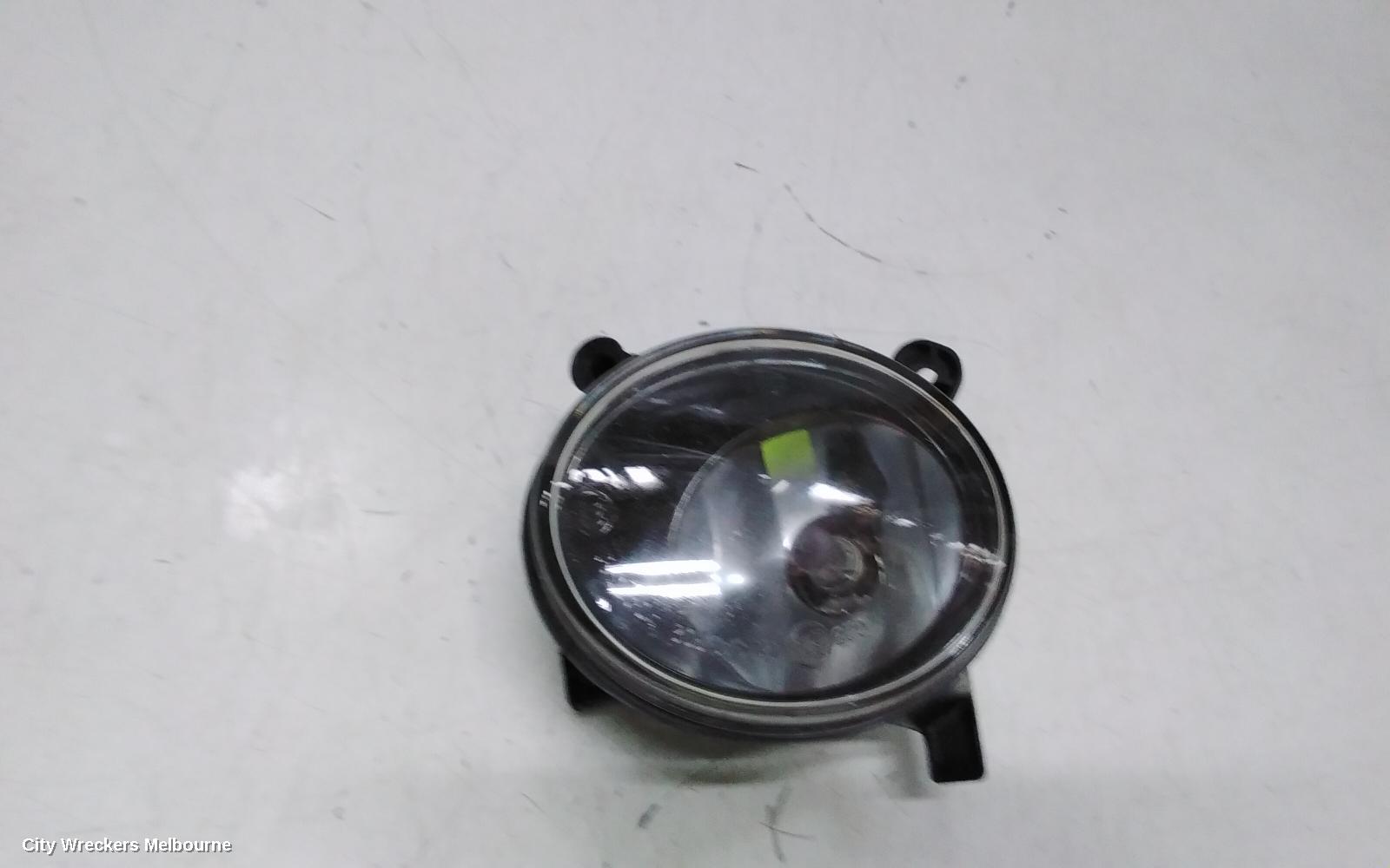 AUDI Q5 RIGHT INDICATOR/FOG/SIDE, BUMPER FOGLAMP, 8R, 03/2009 - 01/2017 - Image 2