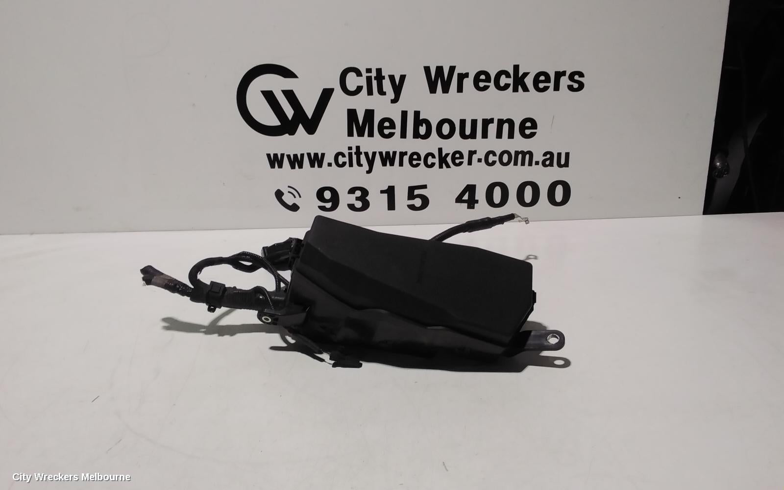 TOYOTA CAMRY FUSE BOX, ENGINE BAY, XV70, 09/2017 ONWARDS - Image 2