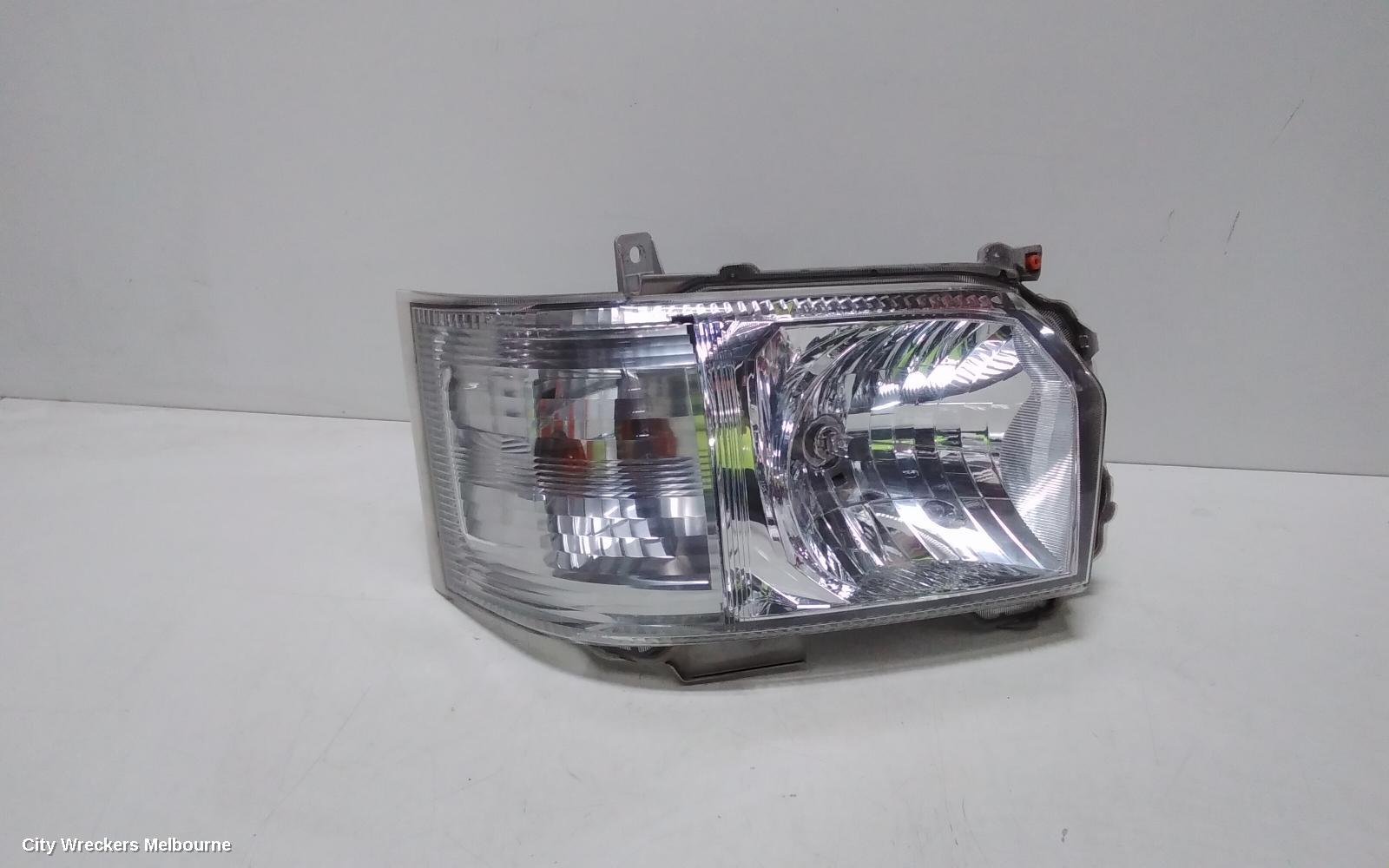 TOYOTA HIACE RIGHT HEADLAMP, TRH/KDH, SLWB, 08/2010 - 12/2013 - Image 1