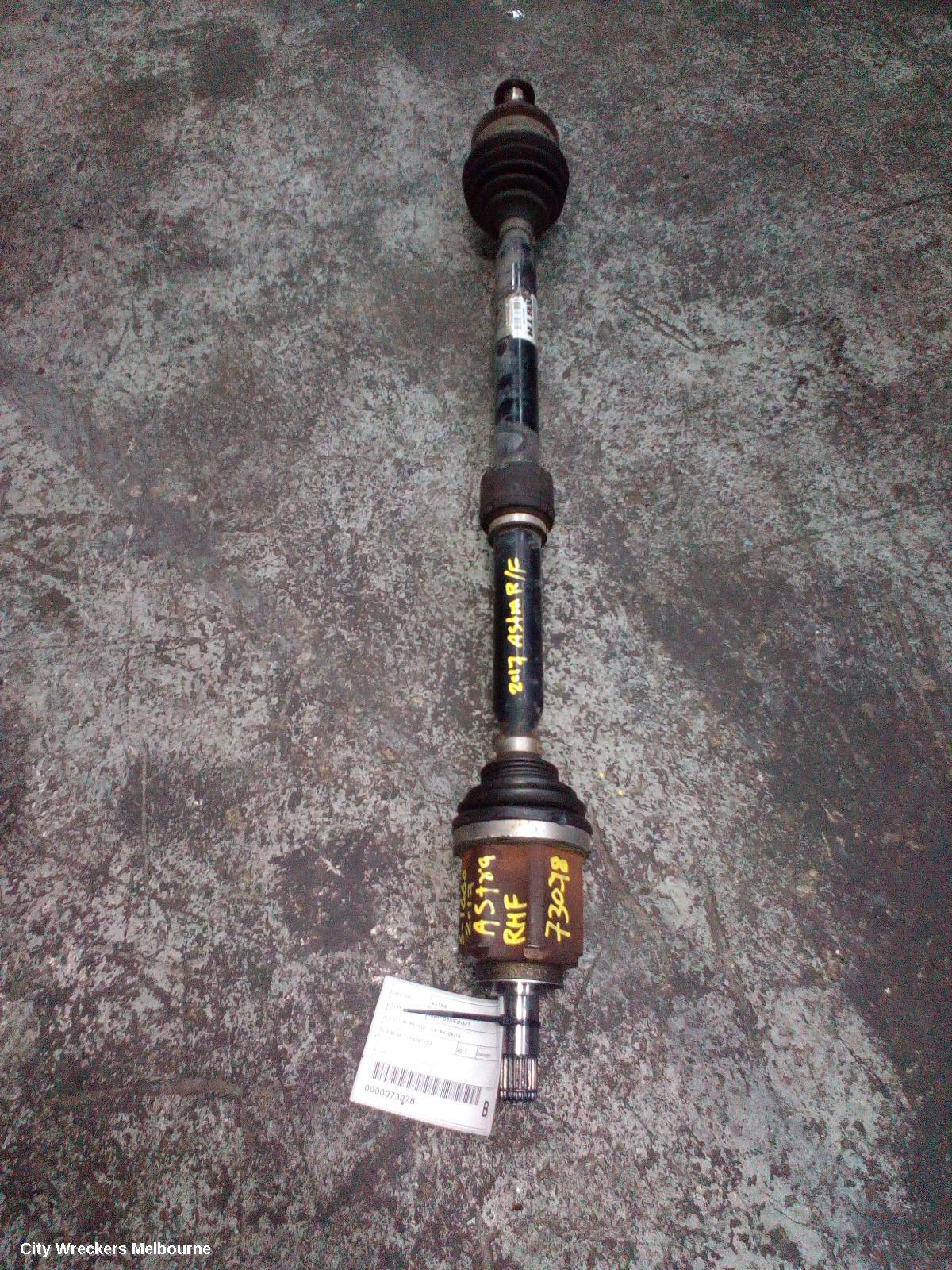 HOLDEN ASTRA RIGHT DRIVESHAFT, AUTO T/M, PETROL, 1.4, BK, 09/2016 ONWARDS - Image 2