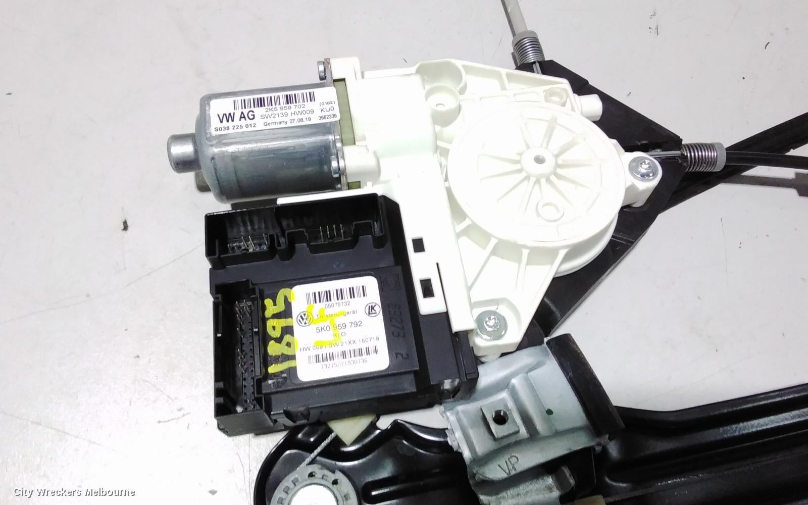 VOLKSWAGEN CADDY LEFT FRONT WINDOW REG/MOTOR, 2KN, POWER, 12/2015 - 02/2021 - Image 3