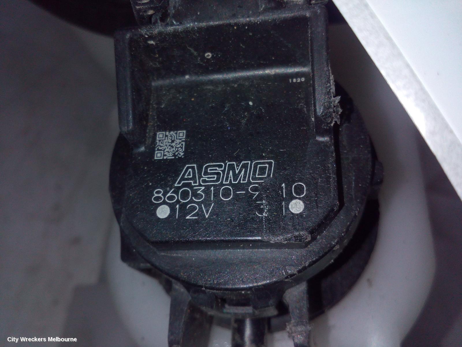 MAZDA 3 WASHER BOTTLE, BL, HATCH, MPS, NON H/LAMP WASHER TYPE, 04/2009 - 10/2013 - Image 3