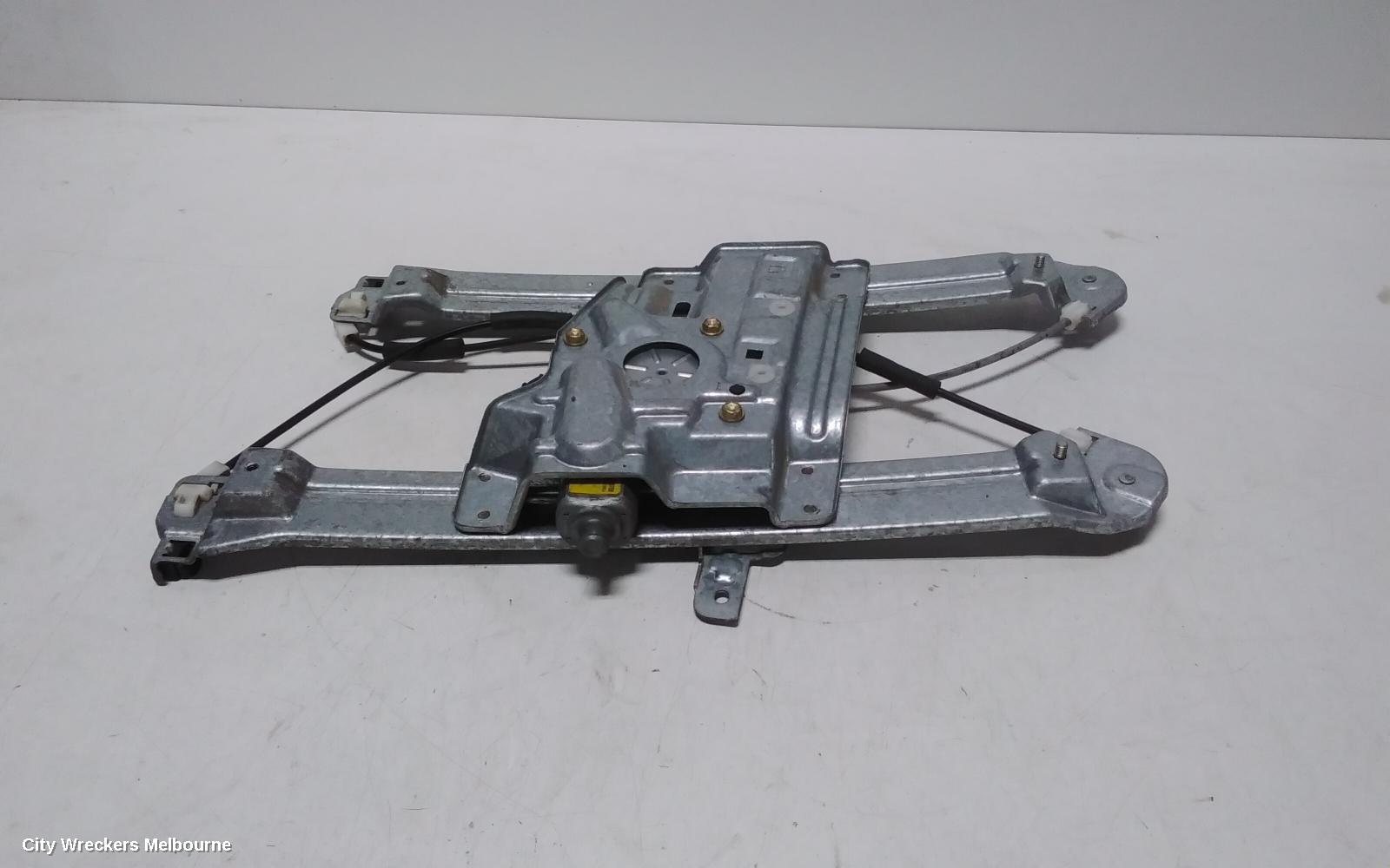 MITSUBISHI 380 LEFT FRONT WINDOW REG/MOTOR, DB, ELECTRIC, 09/2005 - 03/2008 - Image 3