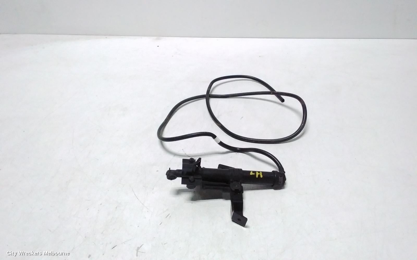 LAND ROVER RANGEROVER EVOQUE WASHER JET, L538, 11/2011 - 01/2019 - Image 1