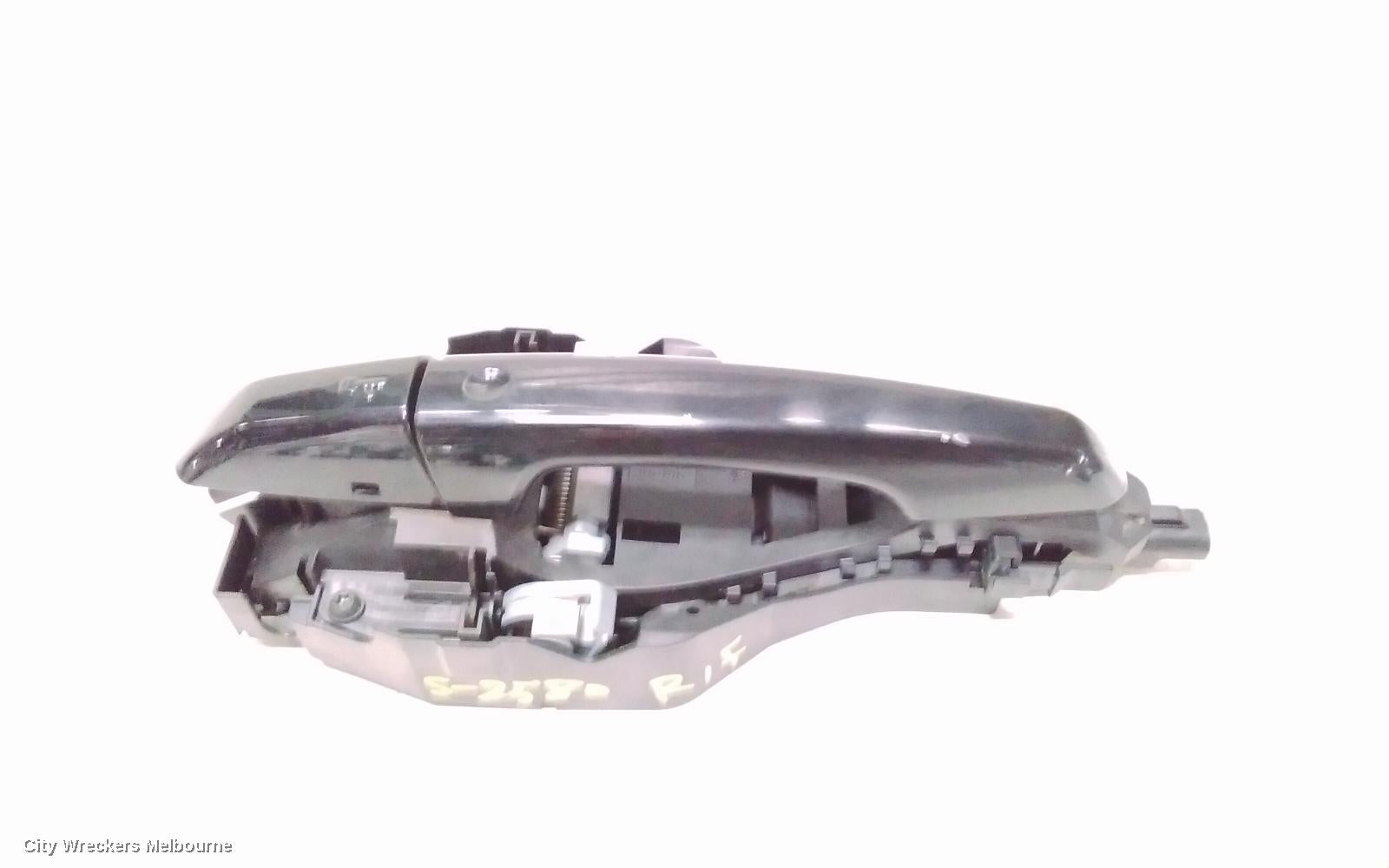 LAND ROVER DISCOVERY SPORT DOOR HANDLE, RH FRONT, OUTER, COLOUR CODED, W/ CHROME INSERT TYPE, L550, 01/2015 - 06/2019 - Image 3