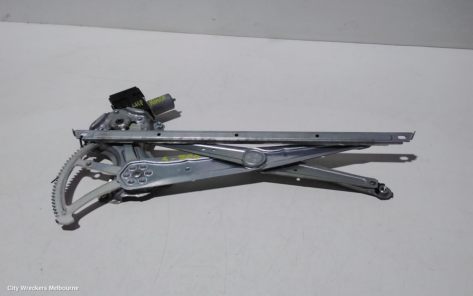 TOYOTA HIACE LEFT FRONT WINDOW REG/MOTOR, DOOR REG ASSY (REG AND MOTOR), 300 SERIES, 04/2019 ONWARDS - Image 1