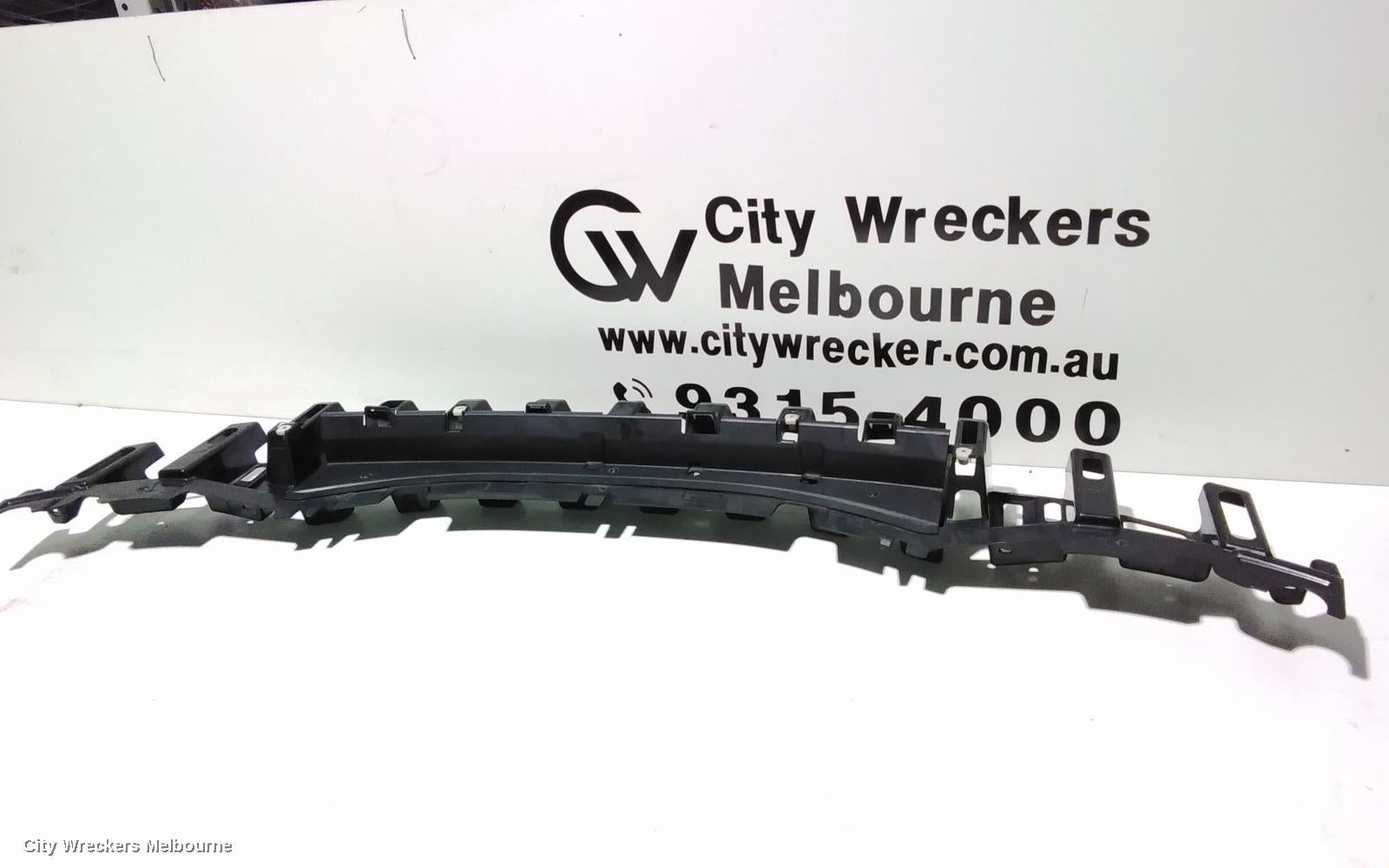 LAND ROVER RANGEROVER SPORT F/BAR REINFORC/BRACK, ENERGY ABSORBER, L494, 06/2013 - 10/2017 - Image 1