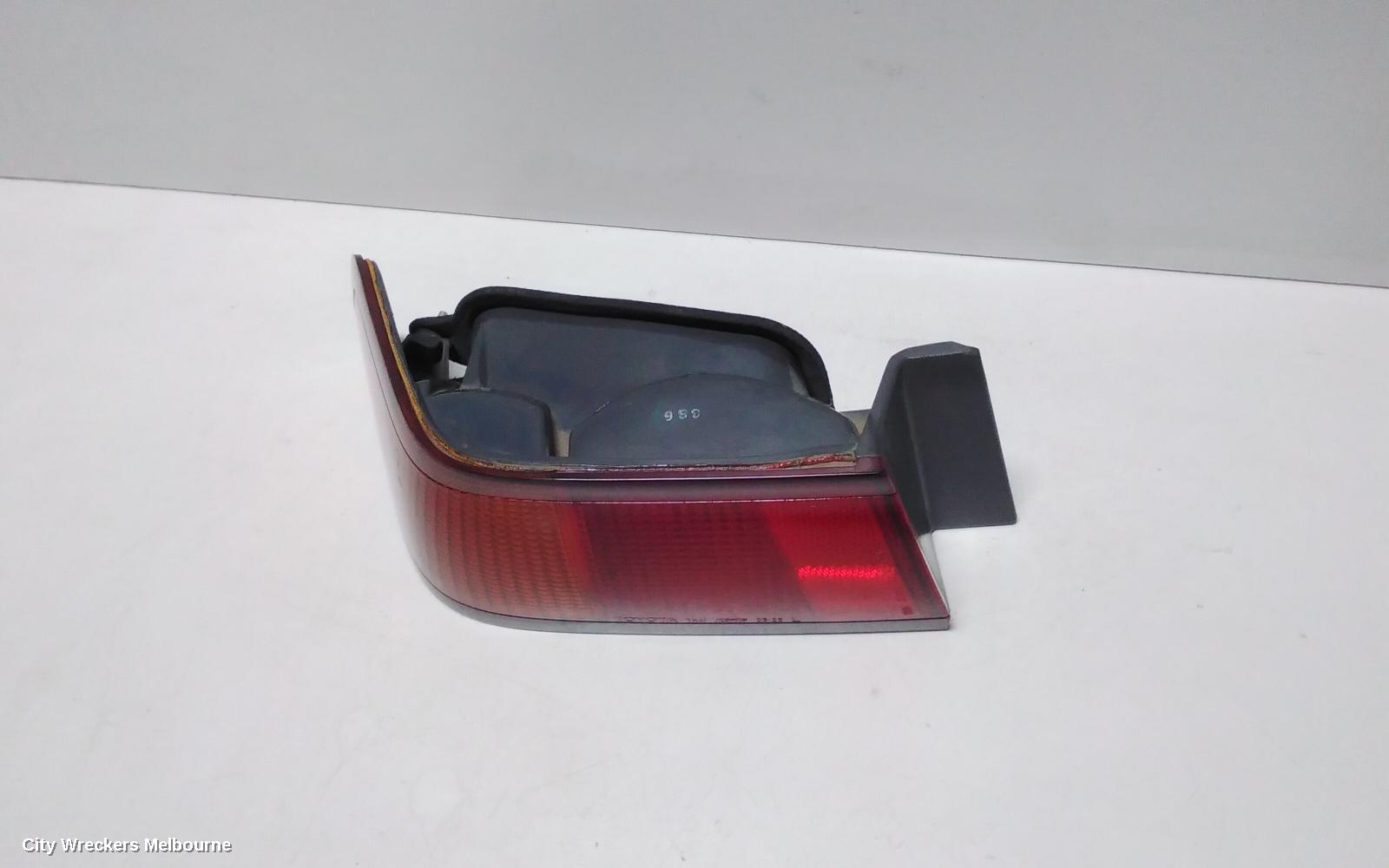 TOYOTA CAMRY LEFT TAILLIGHT, SK20, 08/1997 - 09/2000 - Image 3