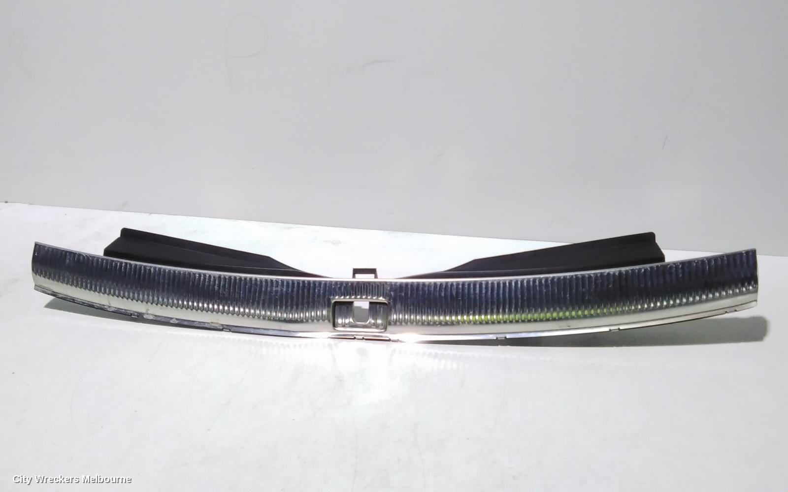 AUDI Q7 TRIM PANEL, 4L, 09/2006 - 08/2015 - Image 2