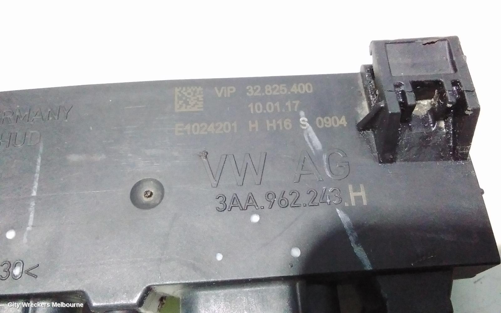 AUDI A4, B9 8W, 10/2015 - 01/2025, 3AA.962.243 TRUNK TAIL LIFT GATE CONTROL MODULE BRAIN: 105023 - Image 3
