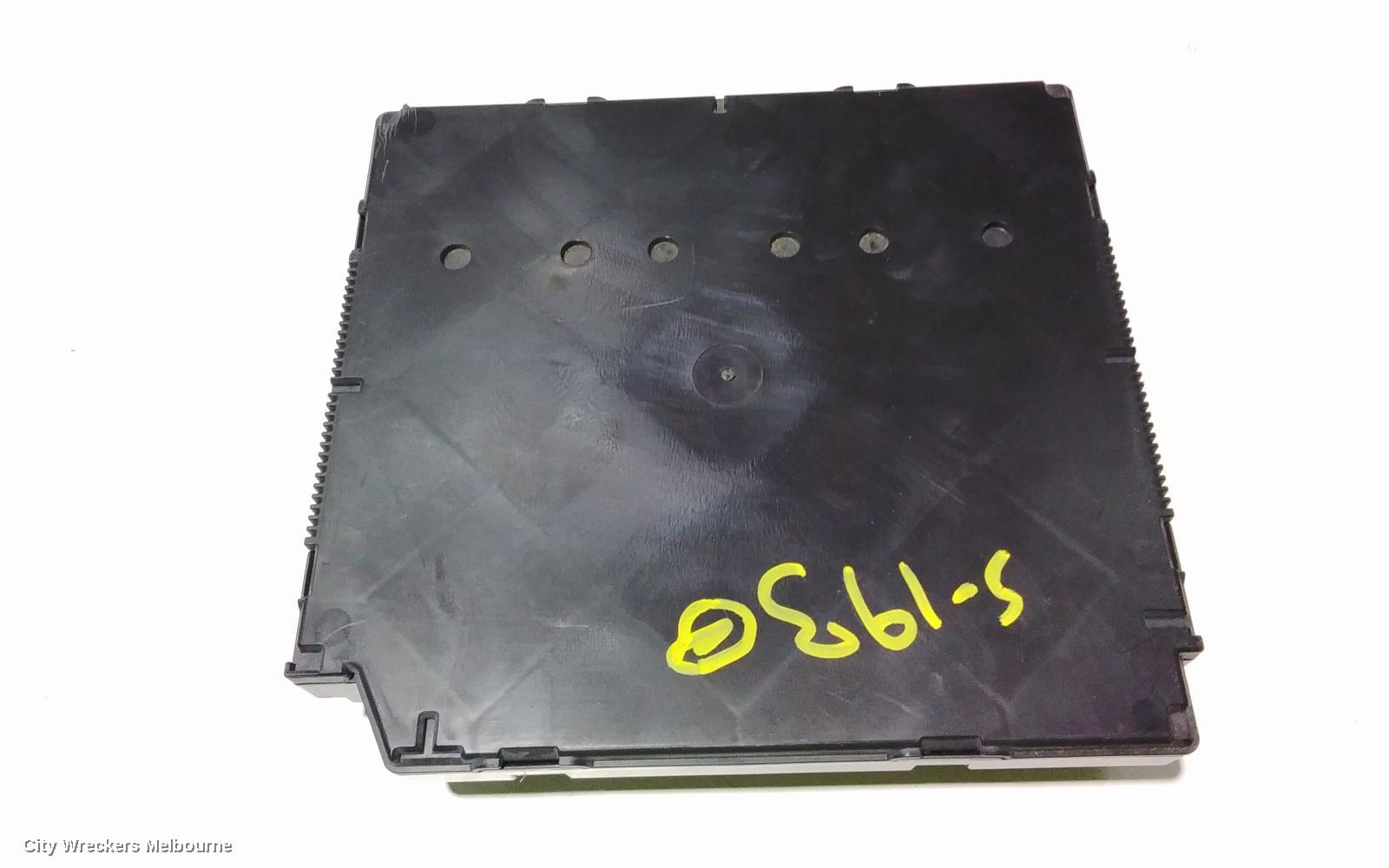 VOLKSWAGEN CADDY ECU, BODY CONTROL MODULE, 2K, 12/2004 - 06/2015 - Image 2
