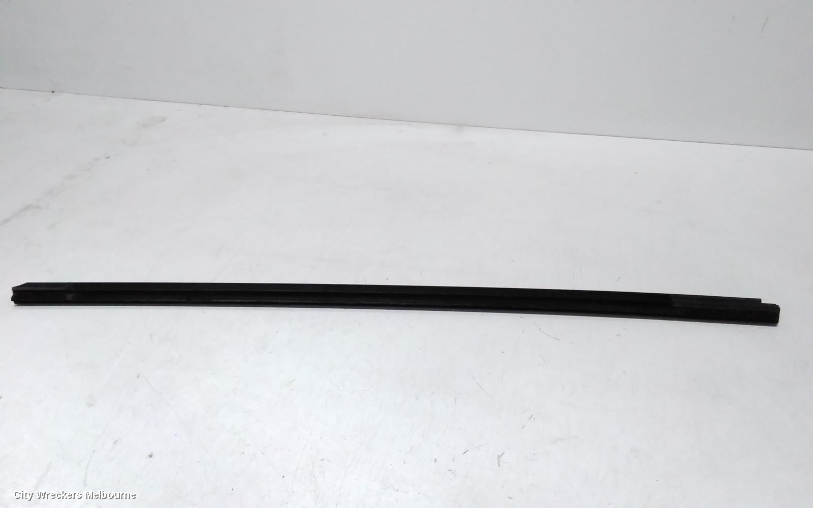TESLA MODEL 3 DOOR MOULD, LEFT REAR UPPER DOOR MOULD : 121577, 1ST GEN, 06/2019 ONWARDS - Image 3