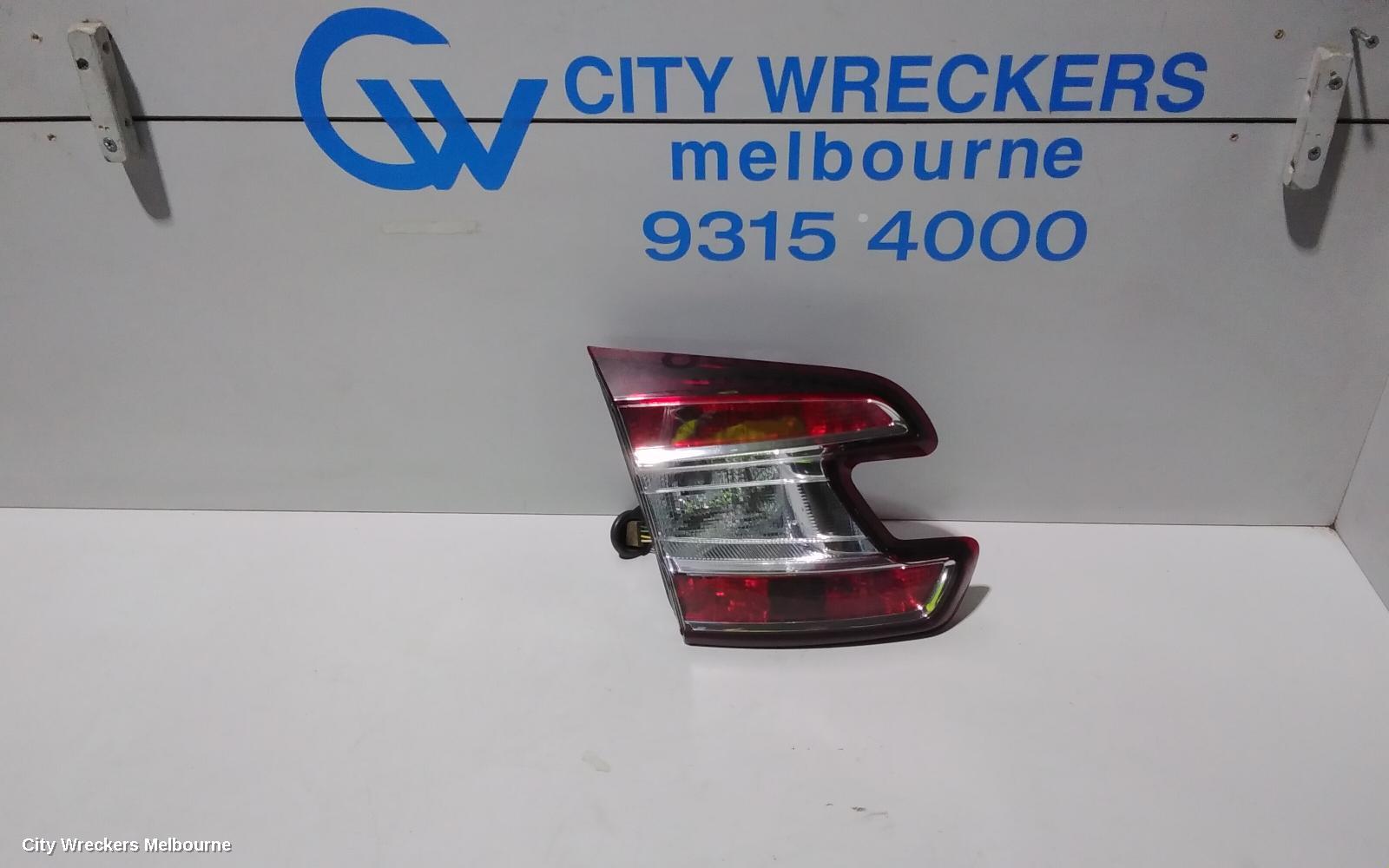 RENAULT MEGANE REAR GARNISH, TAILGATE LAMP (LH SIDE), WAGON, K95, 05/2013 ONWARDS - Image 1