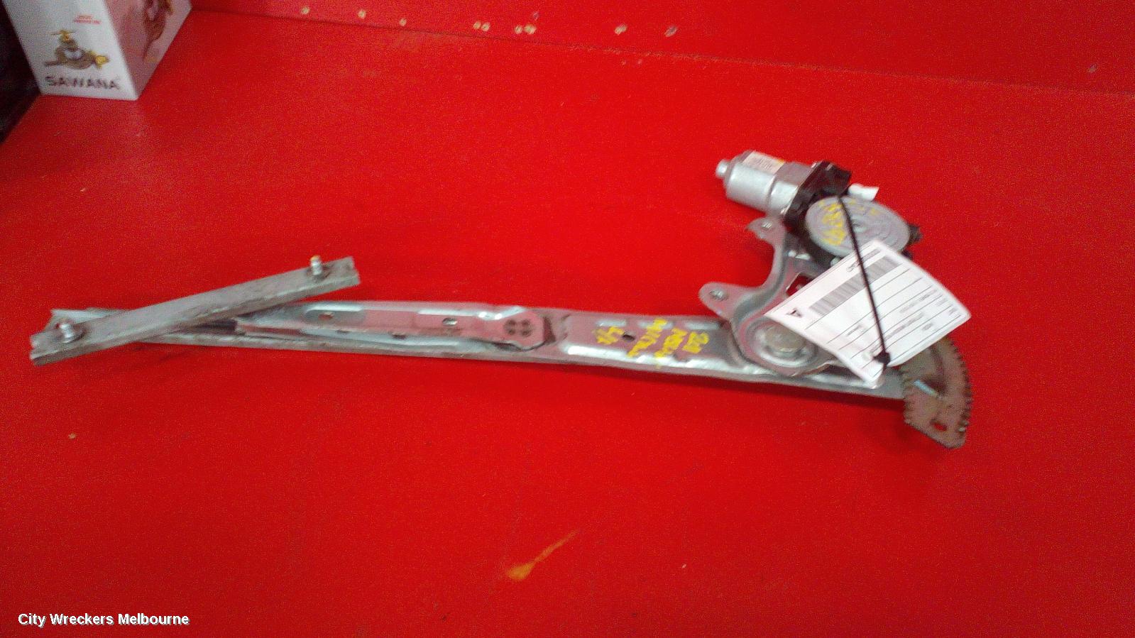 NISSAN MICRA LEFT FRONT WINDOW REG/MOTOR, K13, POWER, 11/2010 - 12/2016 - Image 2