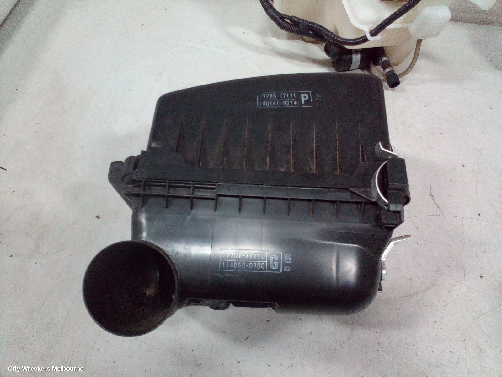 TOYOTA COROLLA AIR CLEANER/BOX, AIR CLEANER, ZRE182R, HATCH, 10/2012 - 06/2018 - Image 3