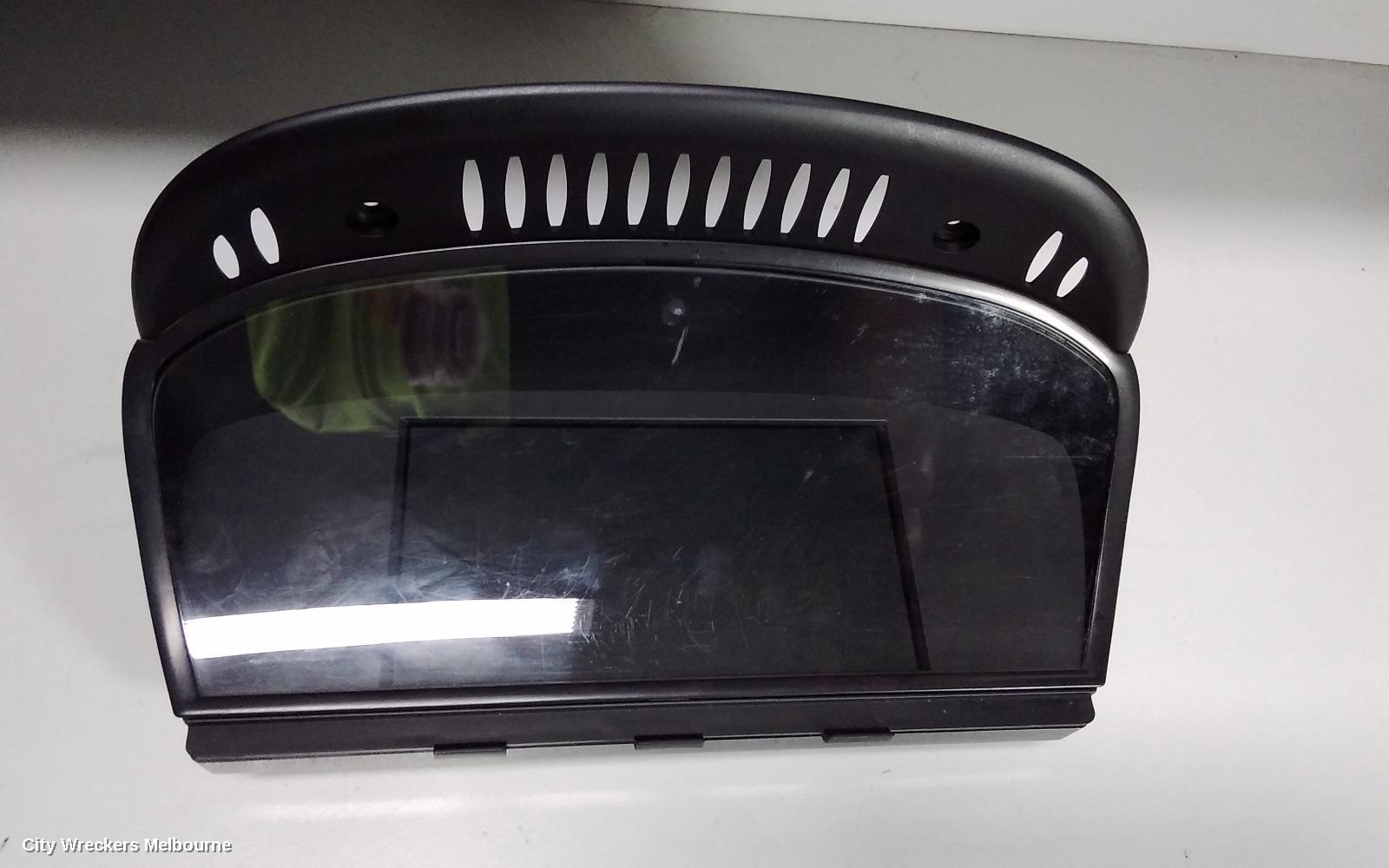 BMW 5 SERIES INSTRUMENT CLUSTER, INSTRUMENT CLUSTER, PETROL, E60, 10/2003 - 04/2010 - Image 1