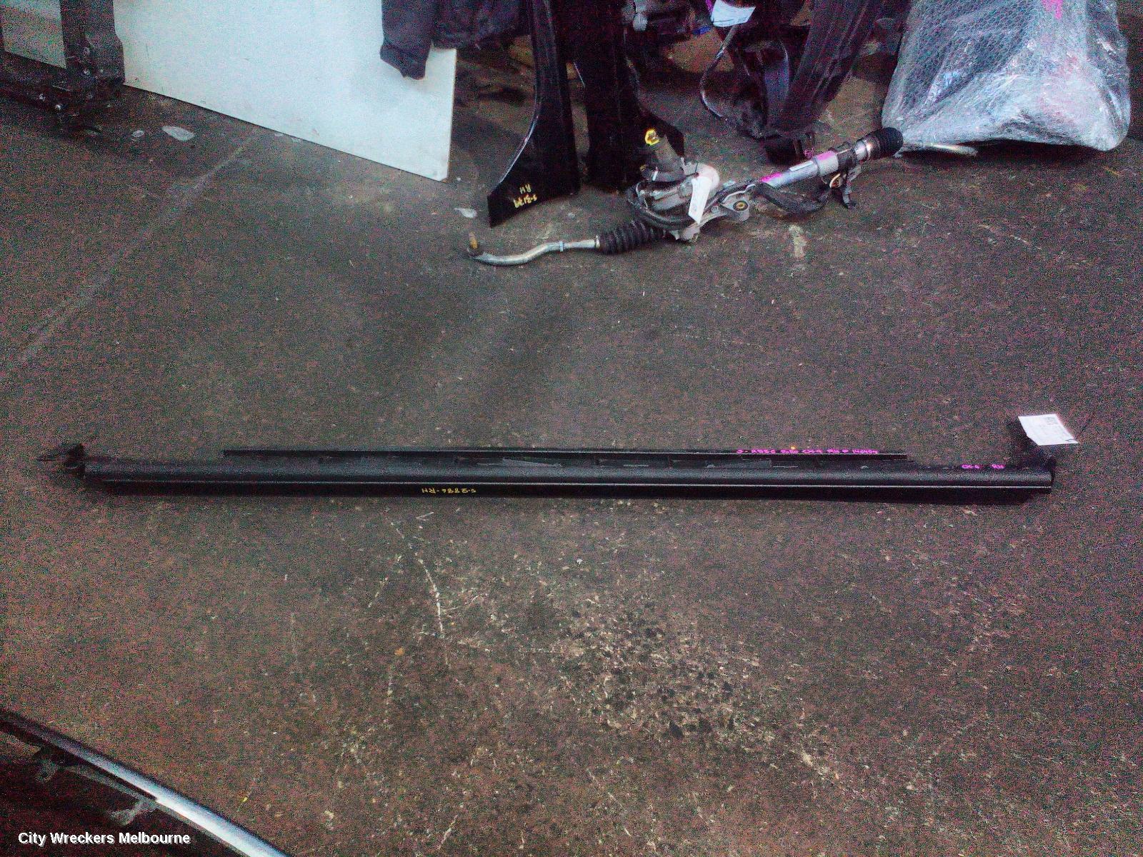 MAZDA CX9 SIDE STEP/SKIRT, TC, SKIRT, RH SIDE, NON CHROME MOULDING, 07/2016 - 12/2024 - Image 2