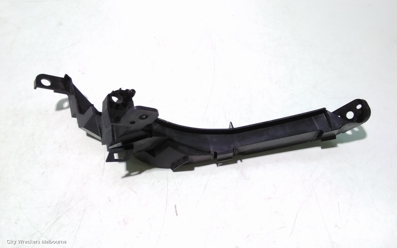 HONDA CRV, RE 03/2007 - 10/2012, LH HEATLIGH BRAKET: 95870 - Image 3