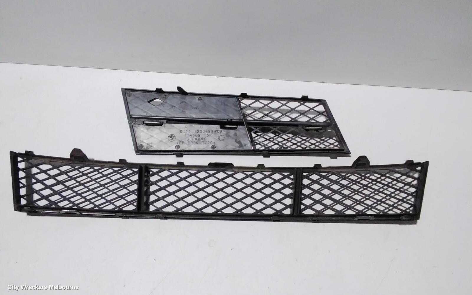 BMW 5 SERIES GRILLE, BUMPER GRILLE (CENTRE), 3-PIECE TYPE, NON DRIVE ASSIST TYPE, F10/F11, SEDAN/WAGON, 05/2010 - 01/2017 - Image 3
