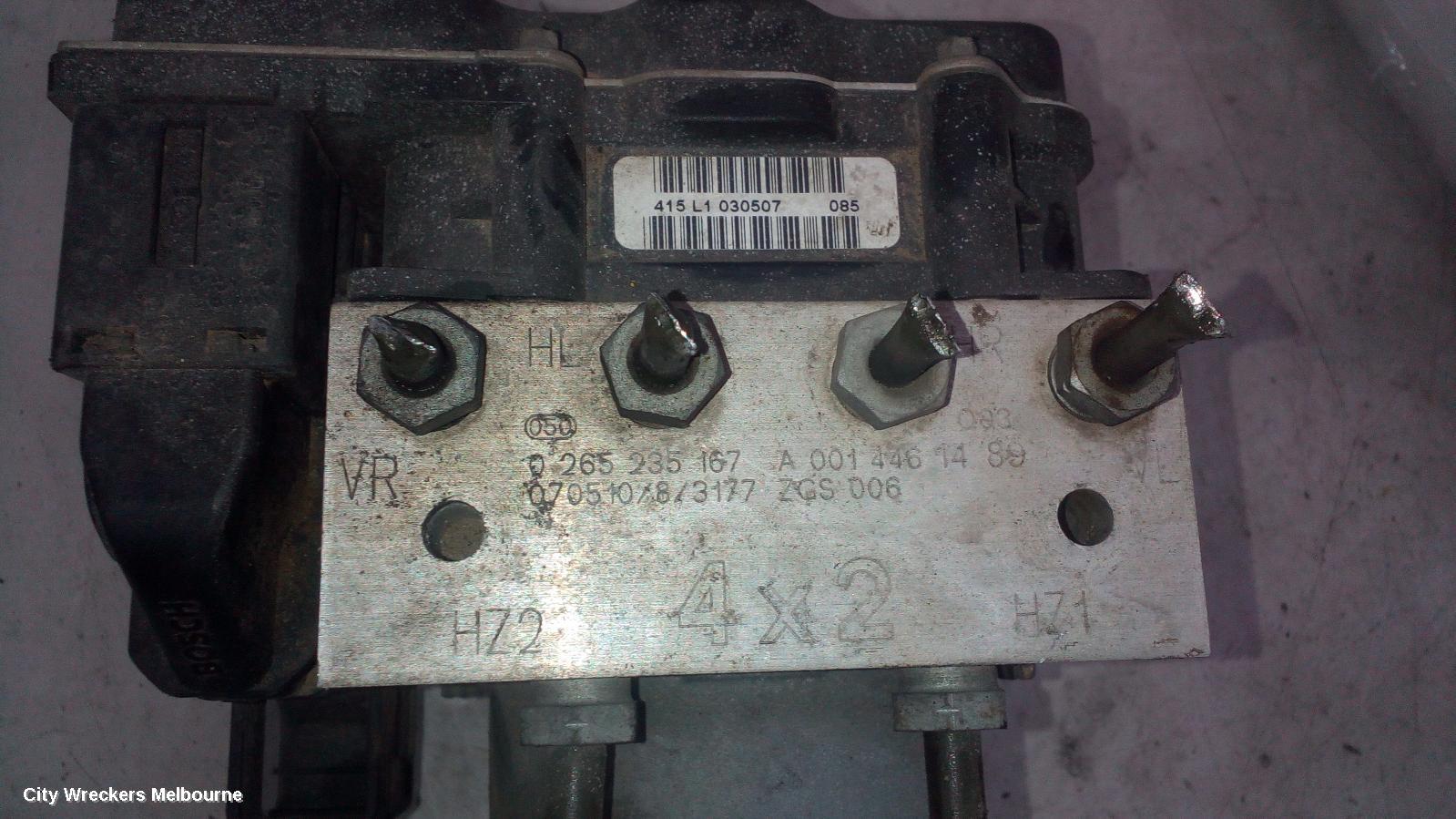 MERCEDES VITO ABS PUMP/MODULATOR, 639, 12/2005 - 02/2015 - Image 3