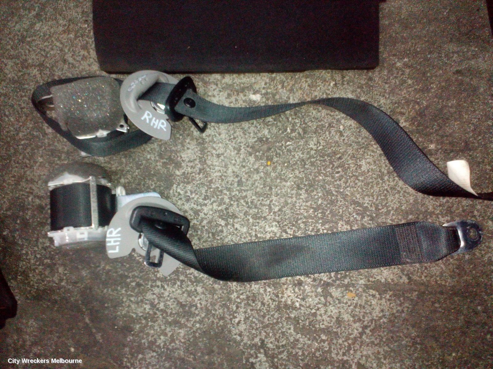 TOYOTA KLUGER 3RD SEAT, ASSY (TWO PIECE TYPE), LEATHER, GSU50/GSU55, 12/2013 - 02/2021 - Image 3