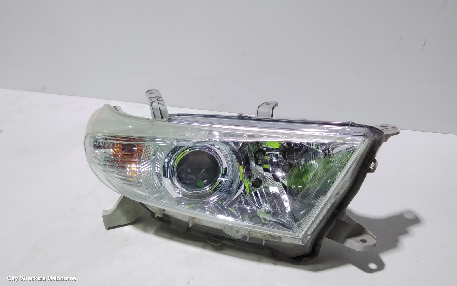 TOYOTA KLUGER RIGHT HEADLAMP, GSU40-GSU45, 10/2010 - 02/2014 - Image 2
