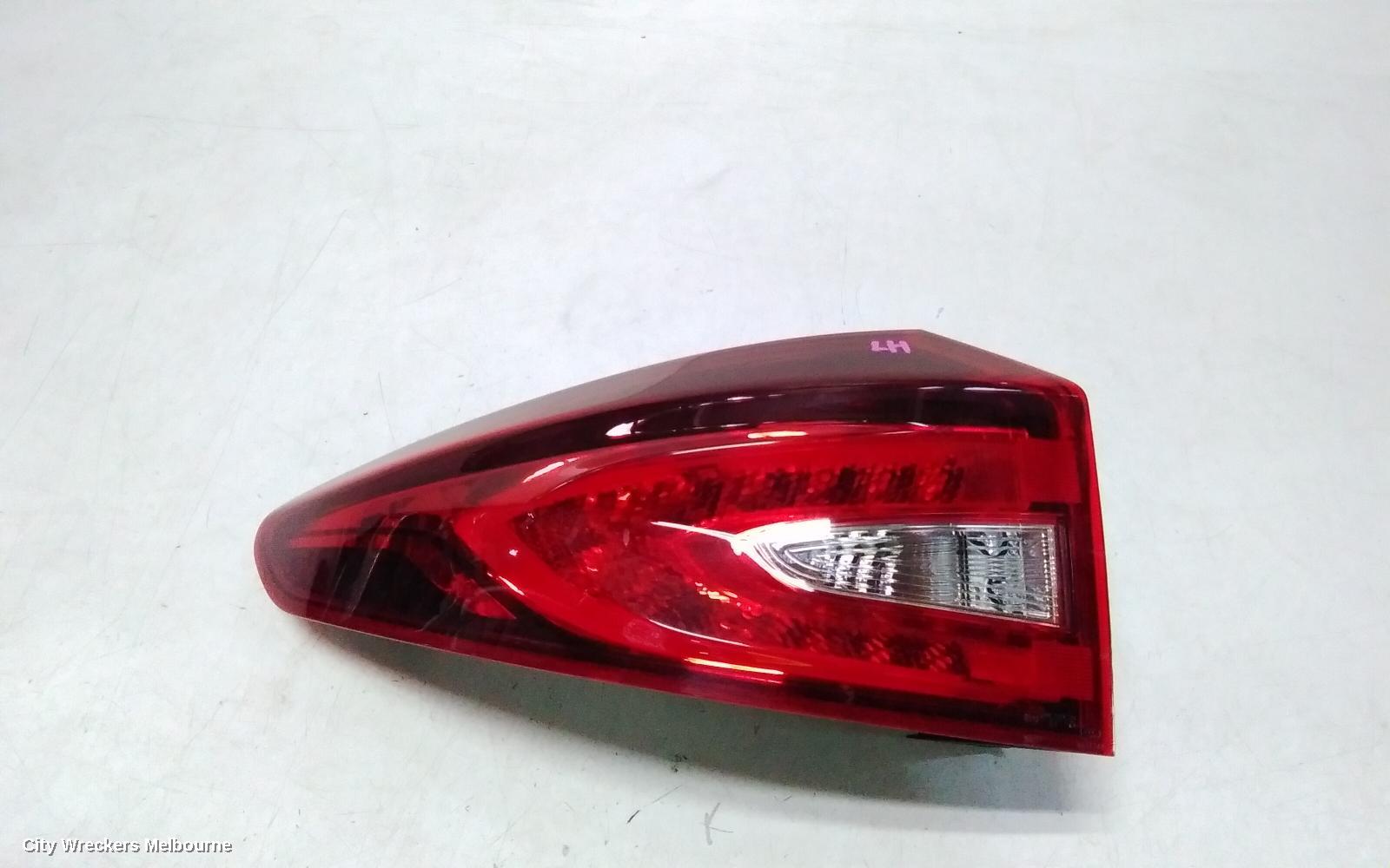 MG GS LEFT TAILLIGHT, IN BODY, SAS2, 09/2016 - 08/2019 - Image 3