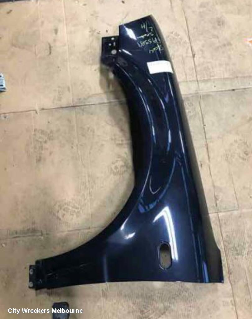 VOLKSWAGEN PASSAT LEFT GUARD, 3B/GP, SUIT W/ REPEATER LAMP, 02/2001 - 11/2005 - Image 1