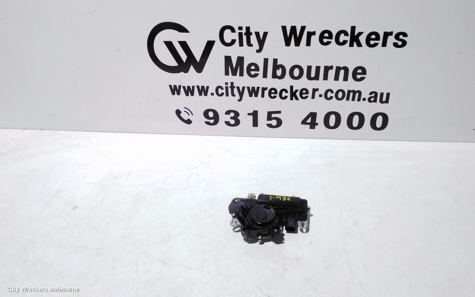 VOLKSWAGEN T-ROC TAILGATE REGULATOR, A1, 03/2020 - 12/2025 - Image 1