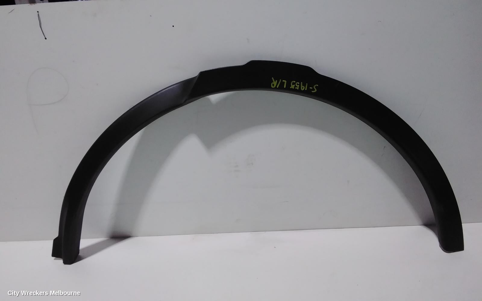LAND ROVER DISCOVERY SPORT WHEEL ARCH FLARE, L550, LH REAR, BLACK, 01/2015 ONWARDS - Image 1