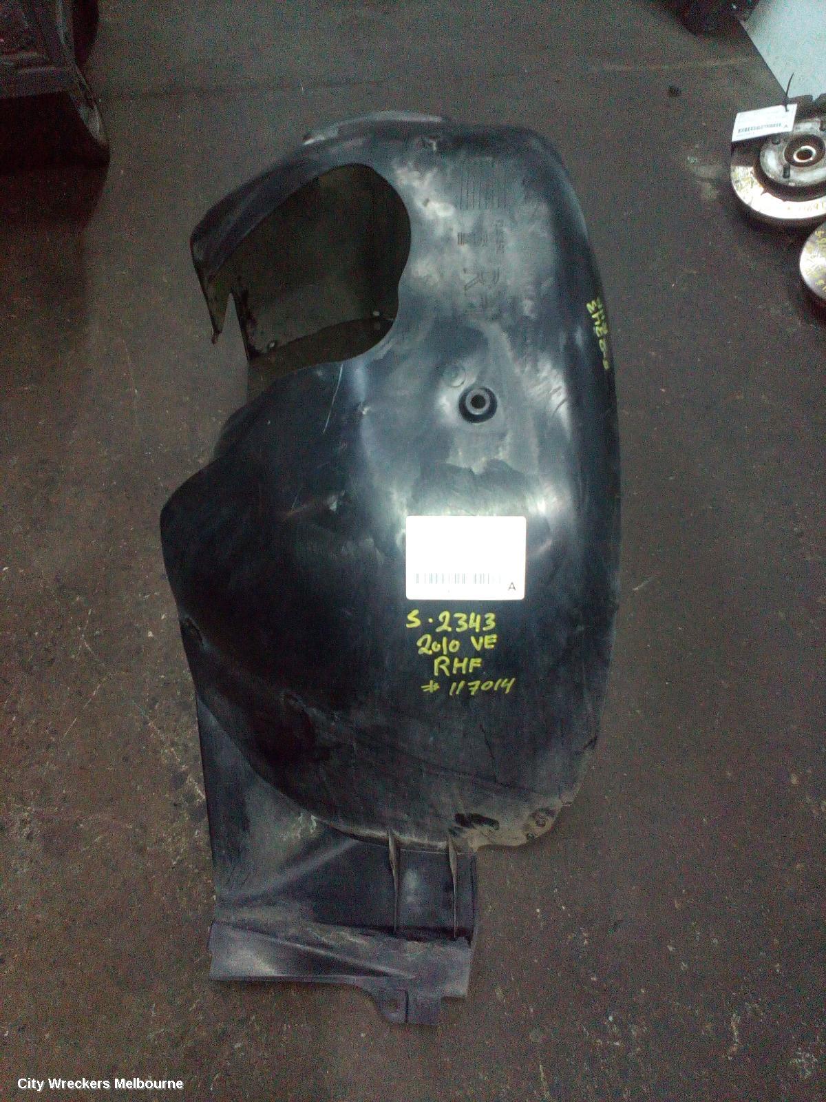HOLDEN COMMODORE RIGHT GUARD LINER, VE, FRONT, 08/2006 - 05/2013 - Image 2
