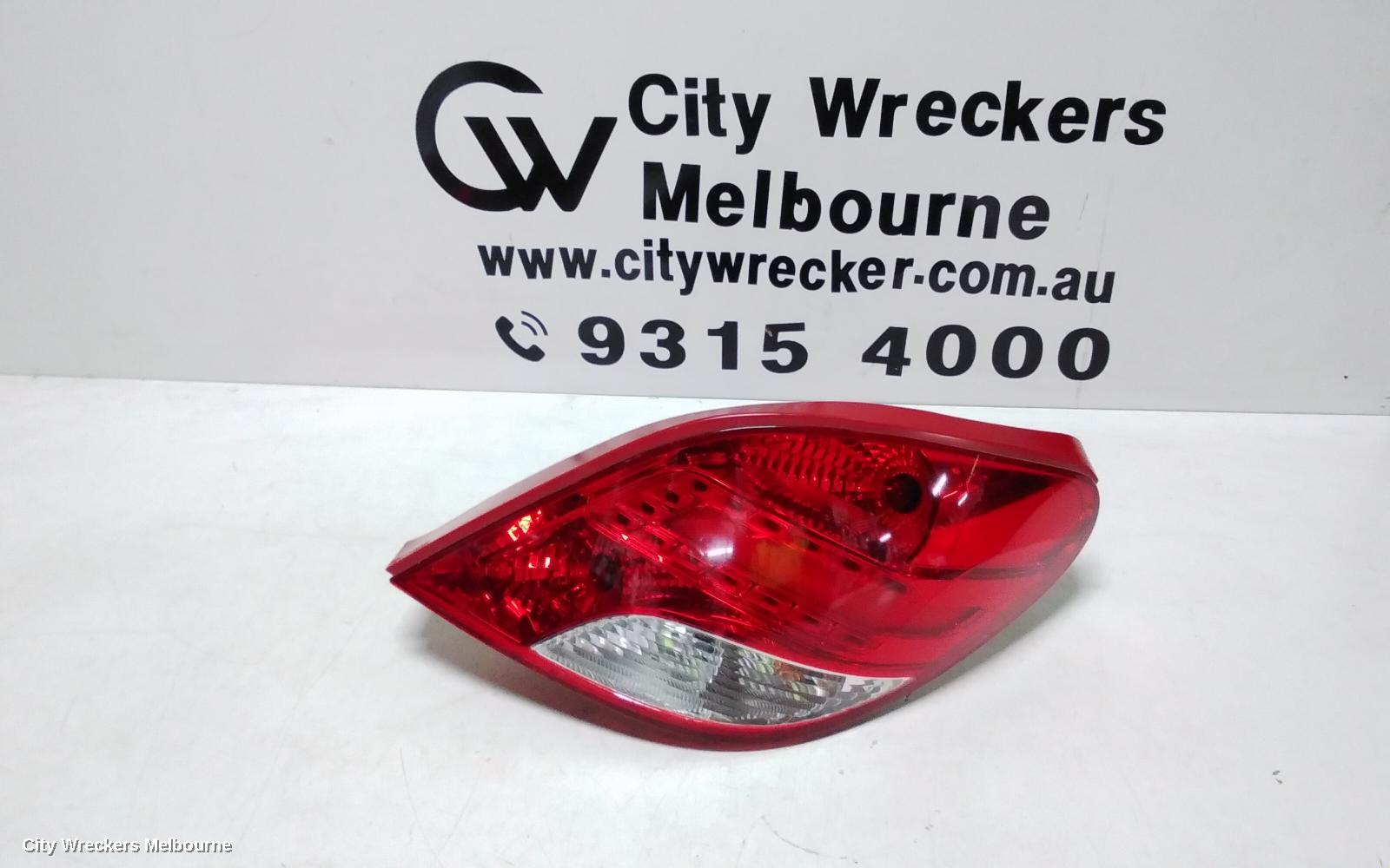 PEUGEOT 207 RIGHT TAILLIGHT, CABRIO, CLEAR INDICATOR SECTION, A7, 03/2007 - 12/2012 - Image 1