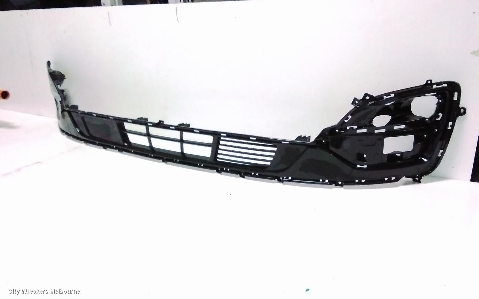 KIA CARNIVAL/GRAND CARNIVAL GRILLE, BUMPER GRILLE, YP, S/SI/SLI, 02/2015 - 02/2018 - Image 1