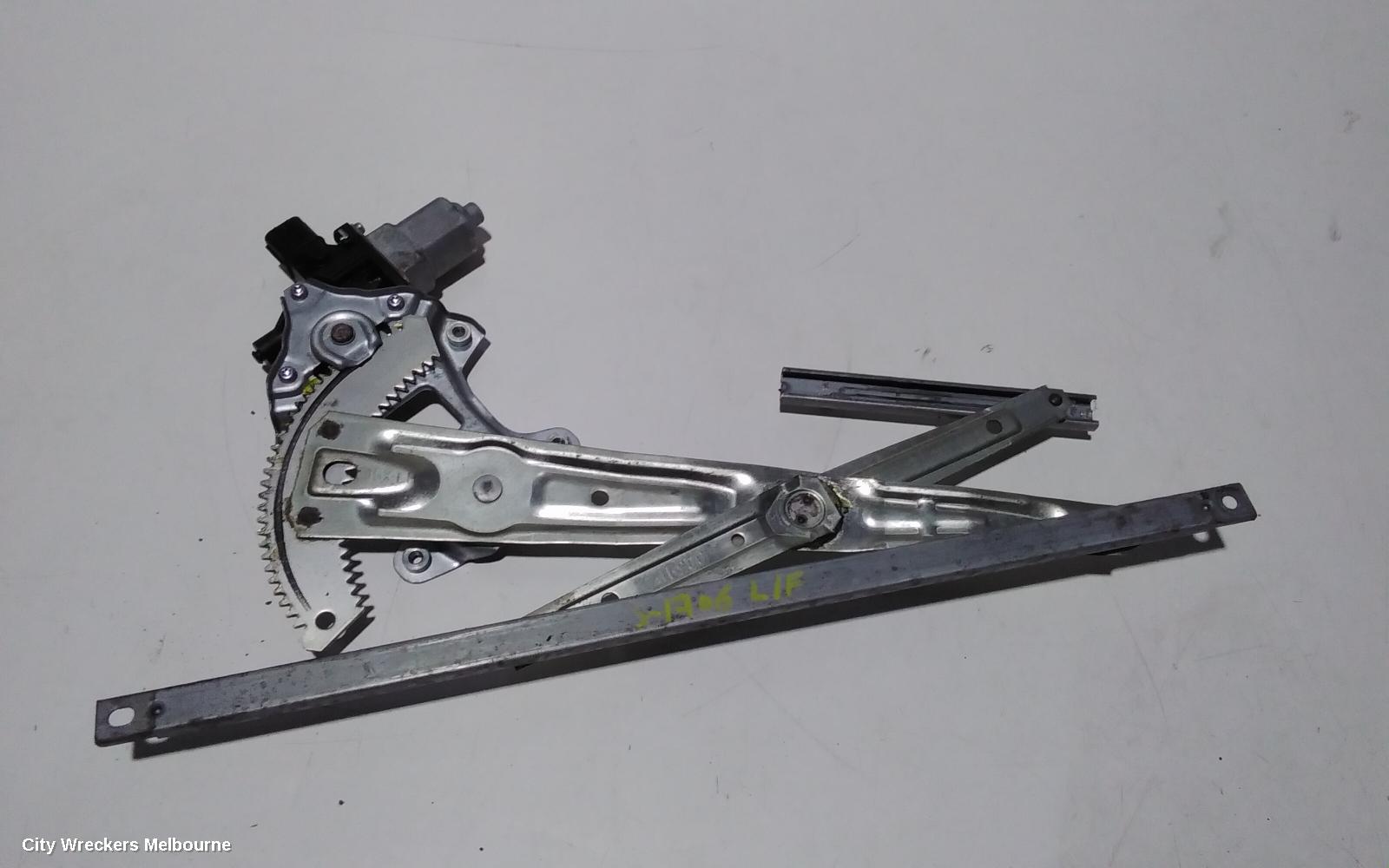 PEUGEOT 4008 LEFT FRONT WINDOW REG/MOTOR, 05/2012 - 12/2017 - Image 2