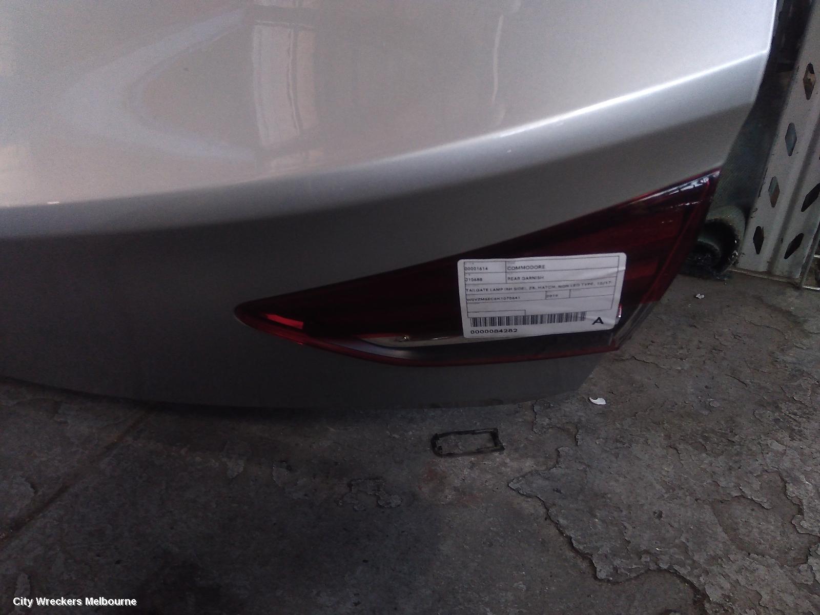 HOLDEN COMMODORE REAR GARNISH, TAILGATE LAMP (RH SIDE), ZB, HATCH, NON LED TYPE, 10/2017 - 12/2020 - Image 1