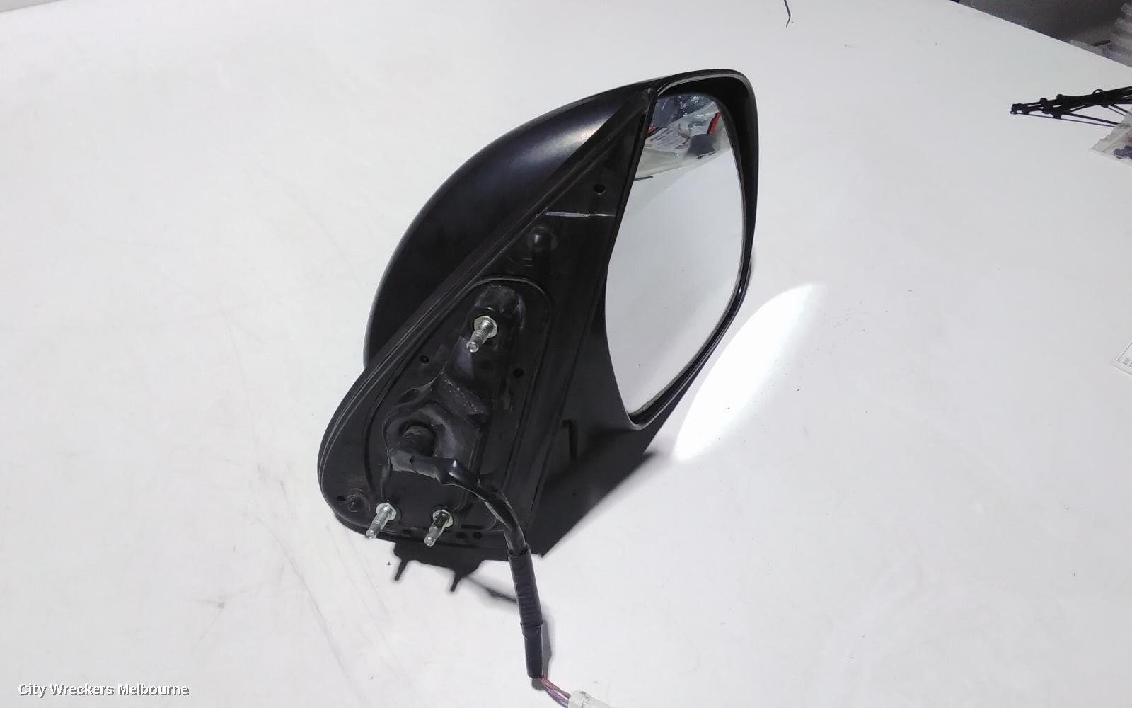 TOYOTA HIACE RIGHT DOOR MIRROR, TRH/KDH, POWER, BLACK (3 WIRE), 03/2005 - 01/2014 - Image 2