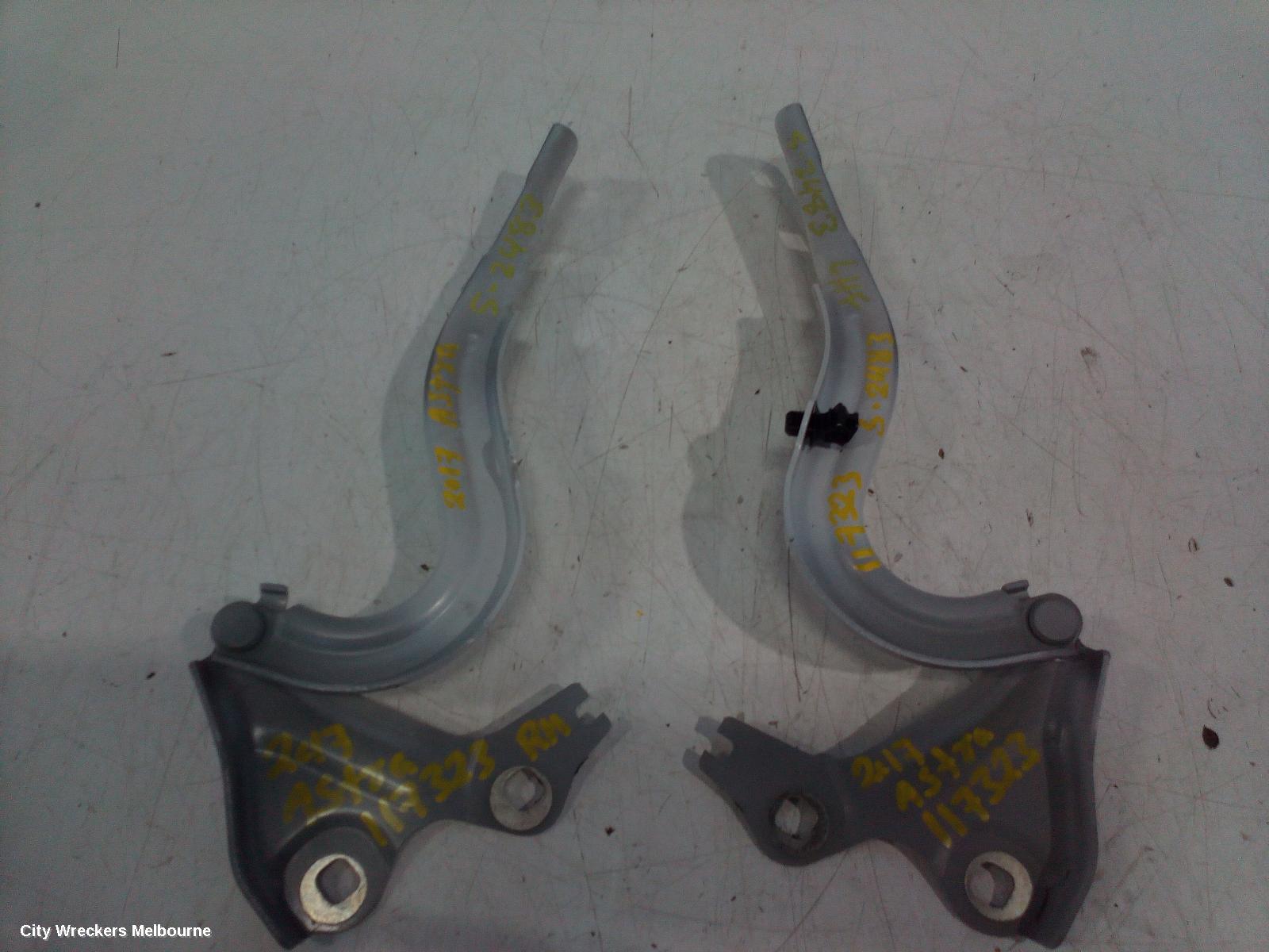 HOLDEN ASTRA BONNET HINGE/STRUT, BL, SEDAN, 05/2017 - 12/2020 - Image 2