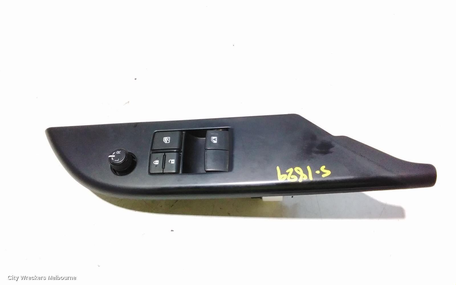 TOYOTA HILUX PWR DR WIND SWITCH, RH FRONT (MASTER SWITCH), SINGLE/EXTRA CAB, 09/2015 ONWARDS - Image 2