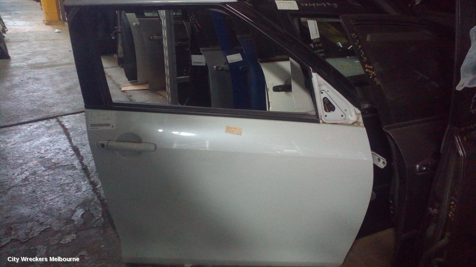 SUZUKI SWIFT PWR DR WIND SWITCH, RH FRONT (MASTER SWITCH), FZ, 08/2010 - 03/2017 - Image 3