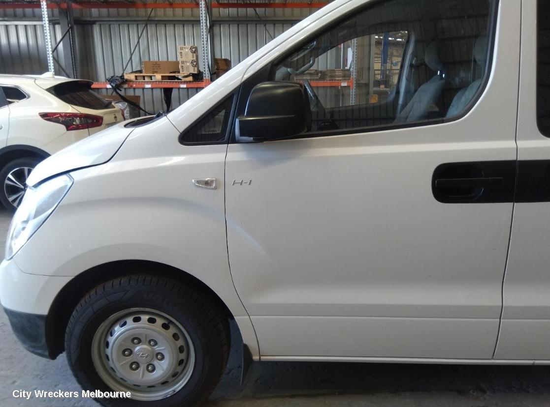 HYUNDAI ILOAD/IMAX RIGHT GUARD, TQ, ILOAD, NON MOULD TYPE, 11/2007 - 02/2018 - Image 3