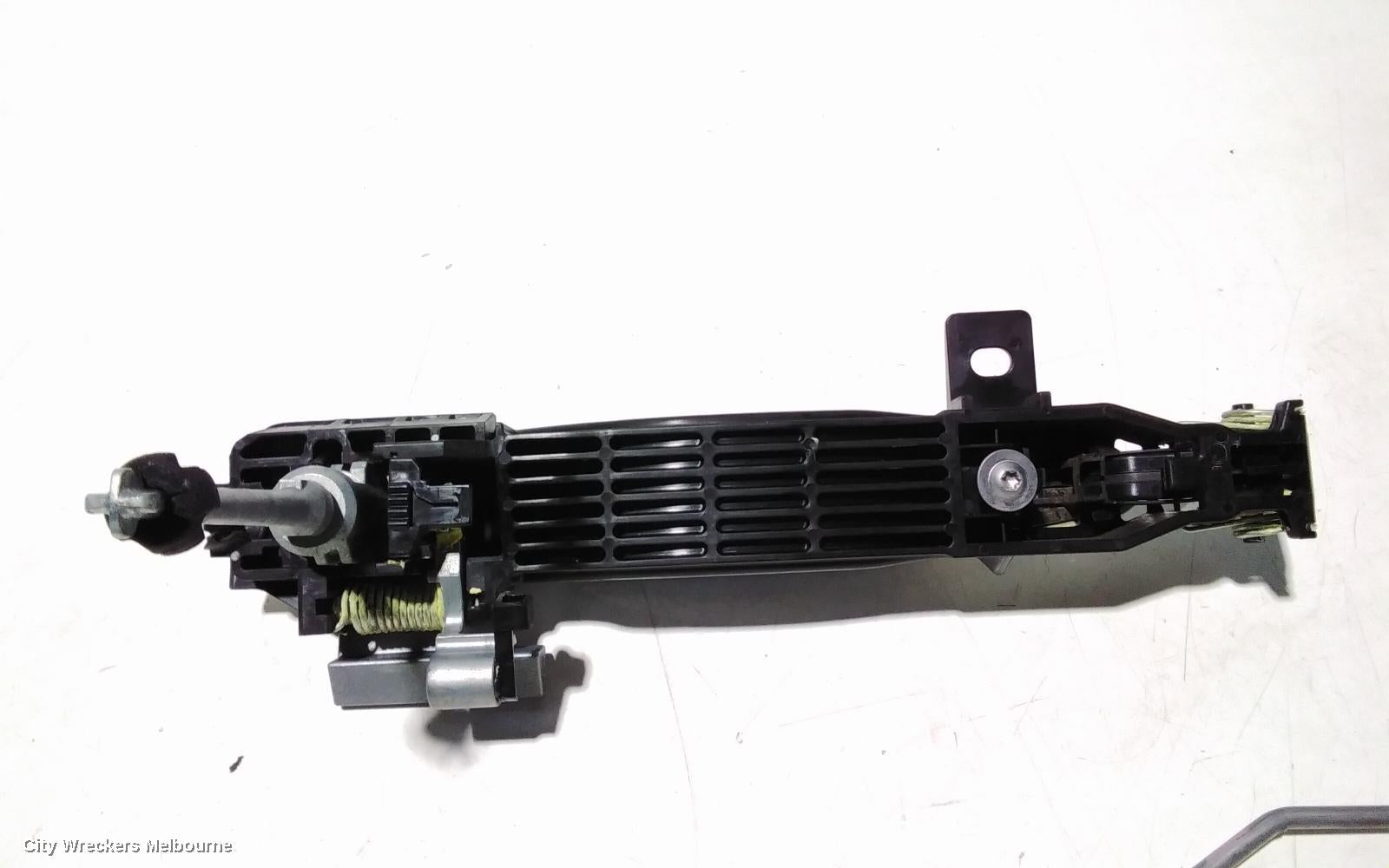 MAZDA CX9 DOOR HANDLE, OUTER, RH FRONT, NON SMART KEYLESS TYPE, 07/2016 ONWARDS - Image 3